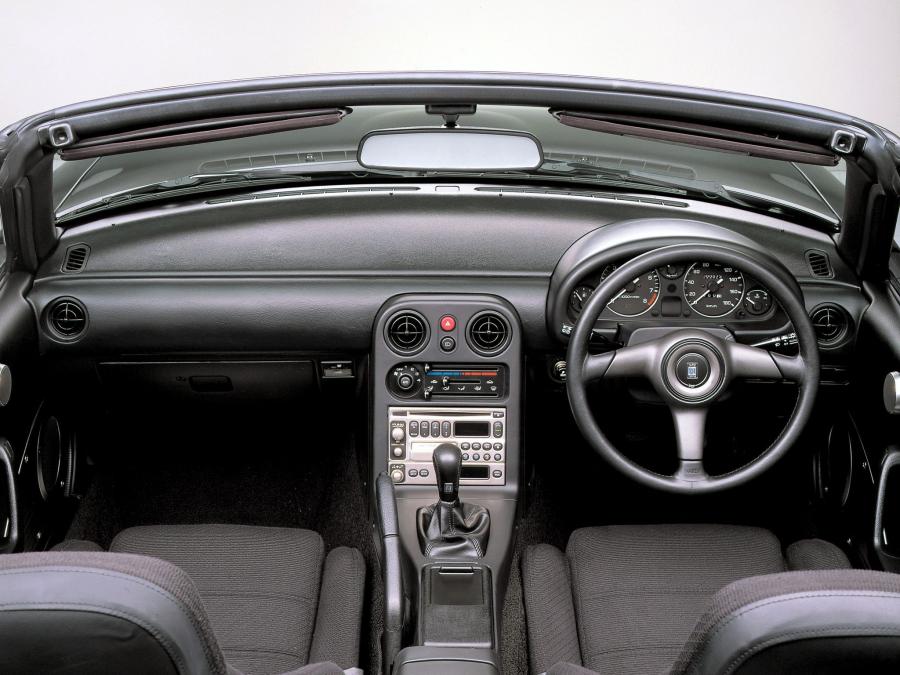 Торпедо Eunos Roadster S Special (NA6CE) 1992 года  (фото 4 из 4)